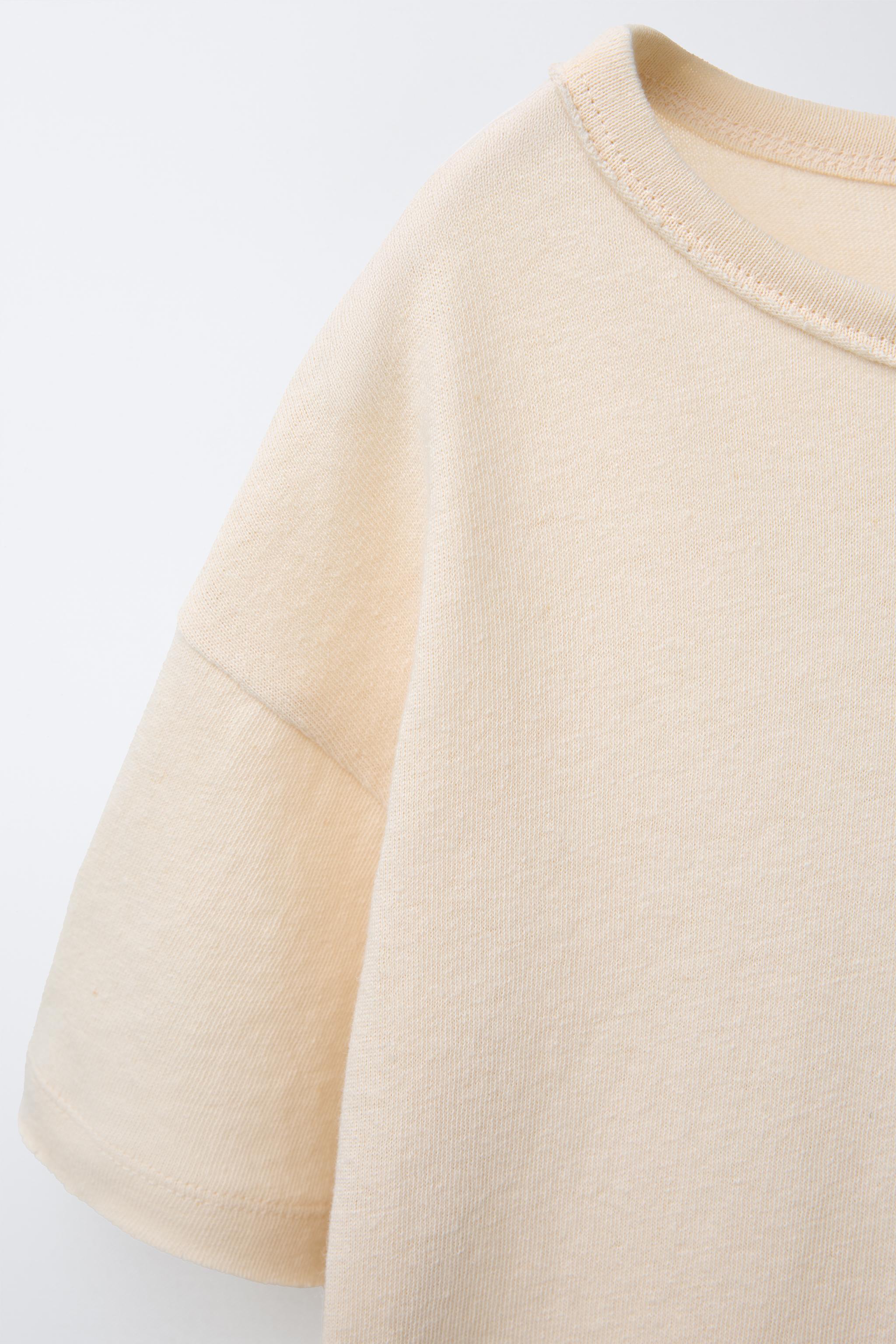 T-SHIRT EFFET DÉLAVÉ AVEC COTON ET LIN